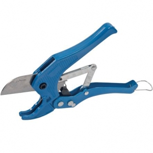 Pince coupe-tube PVC